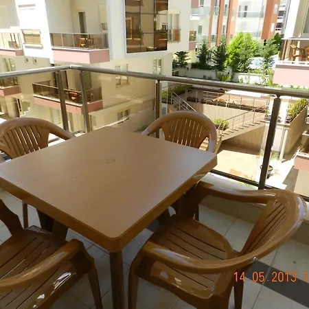 Apart Otel Roza 2 *