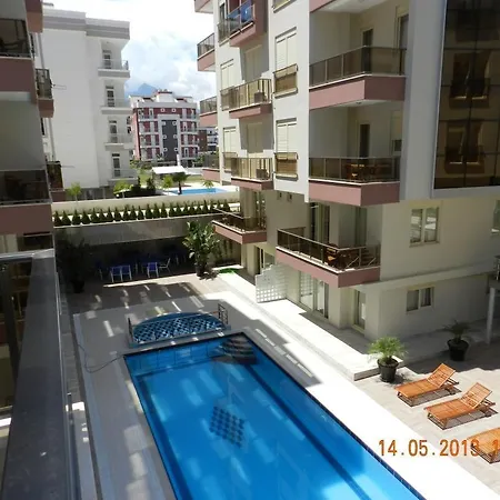 Apart Otel Roza 2 *